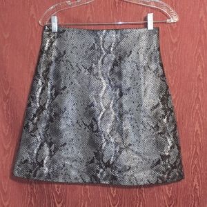 NWT SOUTH VENOM WOMEN'S MINI SKIRT SIZE M